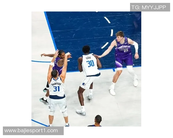 克莱状态低迷半场表现惨淡仅得3分4篮板1助攻