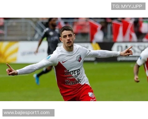 阿斯透露劳尔有望执掌皇家社会帅位目前正待业在家中