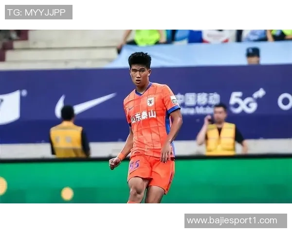 彭啸重返泰山队王钰栋对话成为焦点引发关注