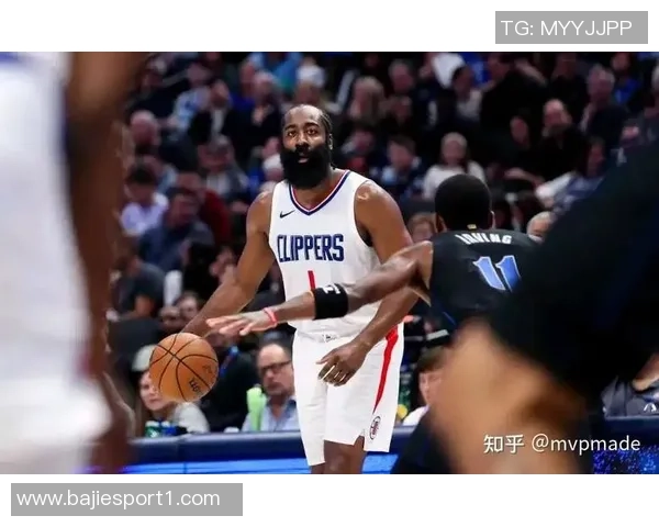 快船首发阵容调整哈登邓恩小琼斯巴图姆祖巴茨迎战缺席的小卡比尔 快船首发阵容调整哈登邓恩小琼斯巴图姆祖巴茨迎战缺席的小卡比尔